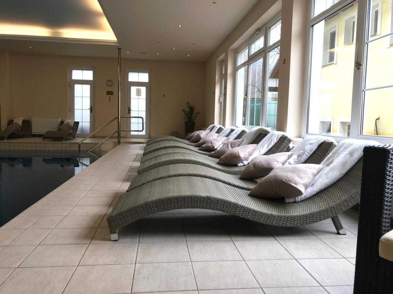 Nová Dubnica Parkhotel Na Baracke מראה חיצוני תמונה